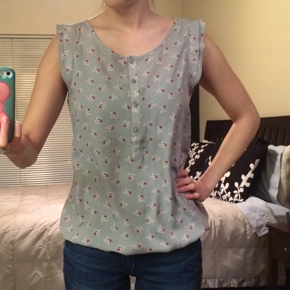 Grey Ann Taylor Loft Top XS